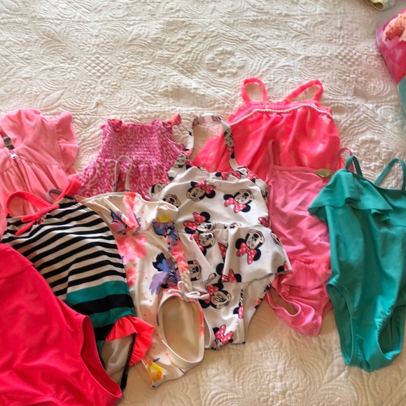 Little girl swim Lot